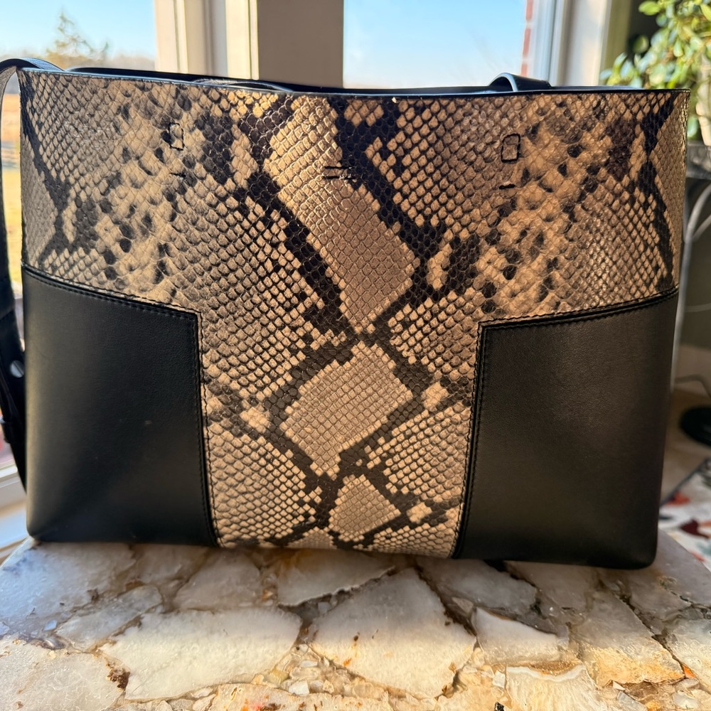 Elegant Black/white/grey Snake Print Women's Bag